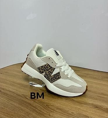 NB Clasic
3600 din 
36-41
K💜