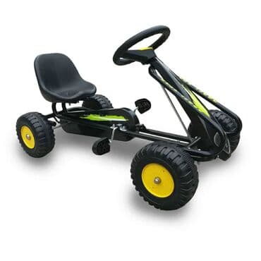 Dečiji električni automobili: Formula 1 na pedale Dimenzije: 51 x 85 x 46 cm. Konstrukcija: čelične