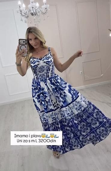 torba e: Plava letnja haljina na bretele sa raskošnim porcelanskim printom u — 4