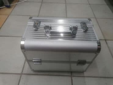 mini kofer za sminku: Veliki kofer za sminku
5700din — 5