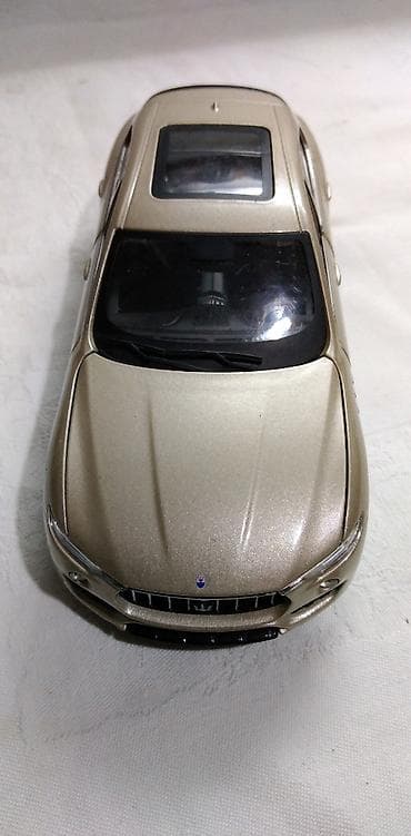 levis torbe: Burago Maserati Levante,Fale retrovizori,popravljane pr.osovine — 3