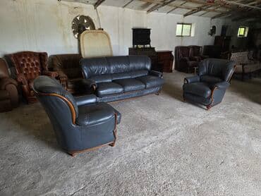 Furniture: Kožna garnitura tamno sive boje, idealna za dnevni boravak ili — 1