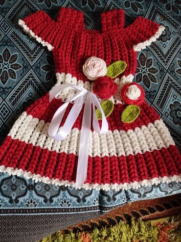 kaputi od kasmira sa krznom: Ručno heklana dečja haljinica - Model: kratki raglan rukavi sa — 3
