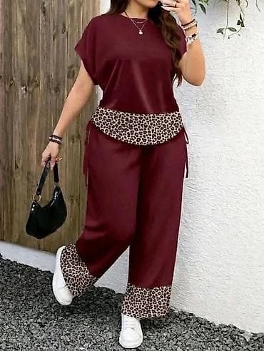 rezeda zelena: Dvodelni ženski komplet sa leopard detaljima za punije dame. - Majica — 5