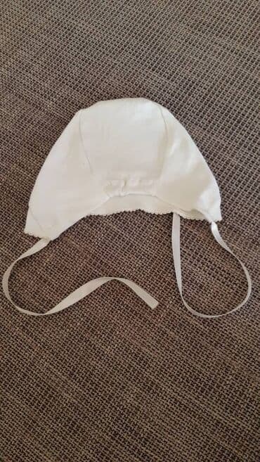 Kapa, bоја - Bela