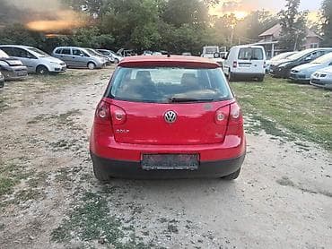 gumeni opanci cena: Volkswagen Golf V – hečbek, 5 vrata, crvena boja. Motor TDI dizel — 7