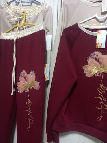 Hoodies: Ženski komplet trenerke – duks i donji deo. - Boja: bordo sa — 2