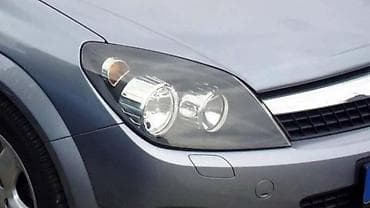sprej za ciscenje farova: FAROVI ZA OPEL ASTRA H OD 2004. DO 2014. GOD. | Polovni originalni — 1