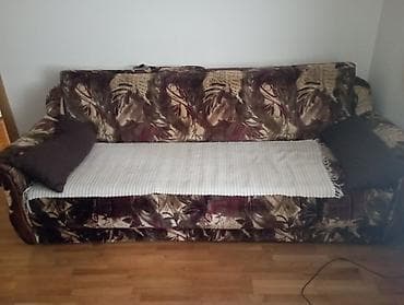 sofe na razvlacenje: Trosed na razvlačenje sa šarom u zemljanim tonovima (braon, bež — 2