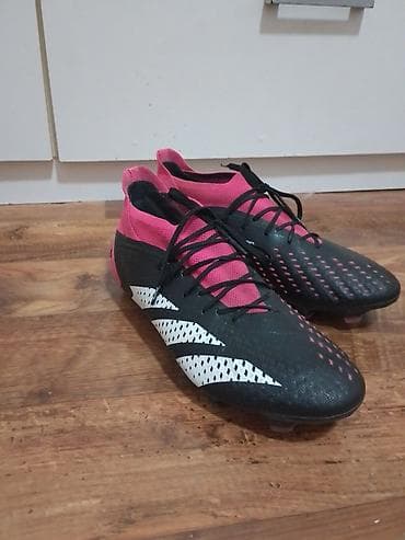 carbon traka: Kopacke Adidas Predator br 43 gaziste 275 mm su u odlicnom stanju sa — 3