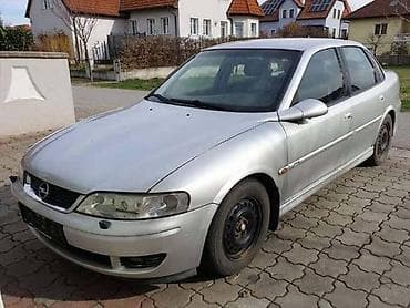 OPEL VECTRA B 2.2 - KOMPLETAN AUTO U DELOVIMA | Polovni originalni