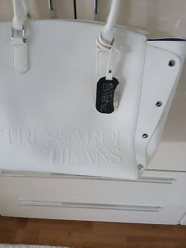 torba akcija: GUESS torbe – dve modele 1) Siva torba sa monogram printom - — 8