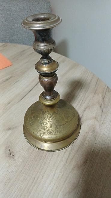 polovni tanjiri: Mesingani svećnjak sa gravurama - Materijal: pun mesing sa — 2