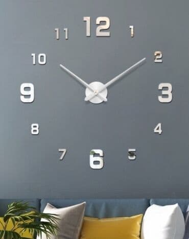 Wall clock, New