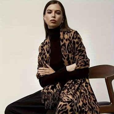 kaput: Ženski šal Dimenzije 178x73cm Cena 1600din Poručuje se,isporuka za — 11