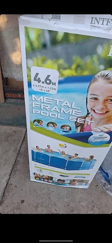 Na prodaju bazen Intex 4.57m x 1.22m Bazen korišćen dve sezone kao nov