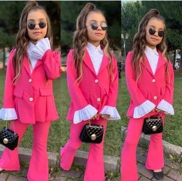 Velicine 4 6 8 14
Cena 5650din (sako, pantalone, torbica, kosuljica)