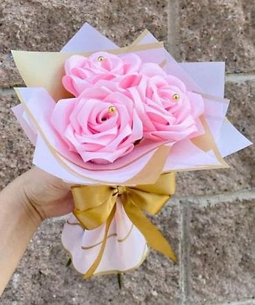 djul cvece: Buket ruža od satenskih traka – ručno rađene dekorativne ruže u — 8