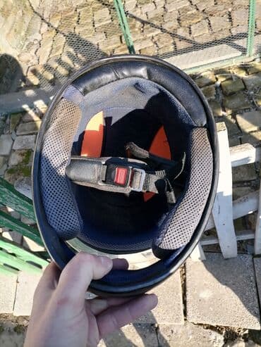 crni nike ranac: Očuvana kaciga — 4