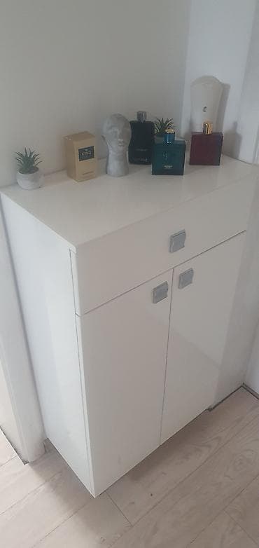 polovne ugaone garniture nis: Komoda — 3