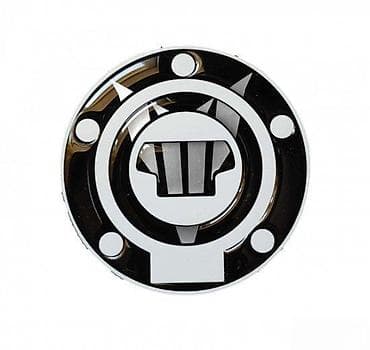 YAMAHA MT-štitnik čepa- 84 📌 Opis: Samolepljivi štitnik čepa