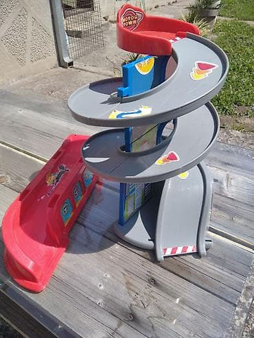muzicke igracke za decu: IGRAČKA AUTO STAZA – spiralni parking/rampa Motor Town - Plastična — 1