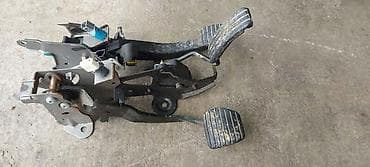 PAPUCA PEDALA GASA KOCNICE KVACILA ZA RENAULT SCENIC na lalafo.rs PAPUCA PEDALA GASA KOCNICE KVACILA ZA RENAULT SCENIC