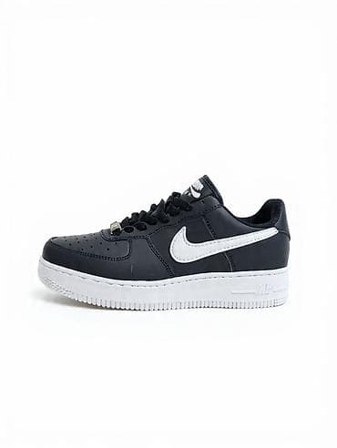 39 rimski broj: Nike Air Force 1 Low patike – crno/bela kombinacija - Kultni AF1 — 1