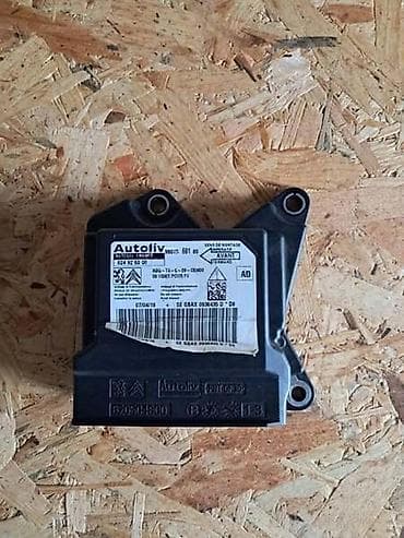 camac za prihranu ribe cena: CENTRALA/MODUL AIRBAGA ZA PEUGEOT 308 OD 2013. DO 2019. GOD — 1