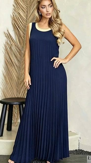 Haljine: Ženska plisirana maxi haljina bez rukava - Kroj: duga, široka maxi — 1