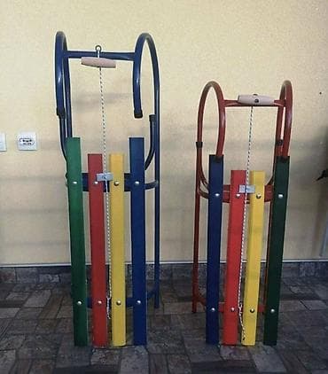 svetleće patike za decu: Metalne sanke vece 4200 manje 4000 Manje sanke dimenzije Duzina = — 1