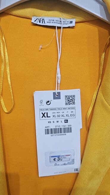 Women's Clothing: Zara, XL, Single-colored — 2