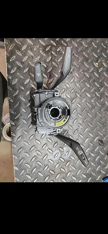 skretnica za bas: AUDI Q5 80A SPULNA TEMPOMAT RUCICA MIGACVA 80A907129AC | Audi delovi — 4