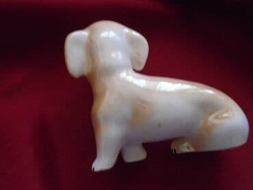 lov i ribolov smederevska palanka: Porcelanska figura kuce — 3