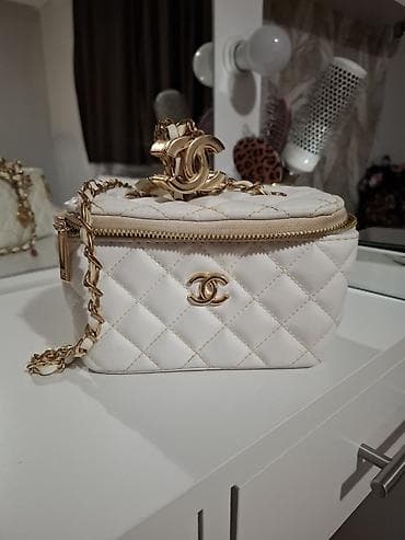 mona torbica mala: Chanel torbica — 1