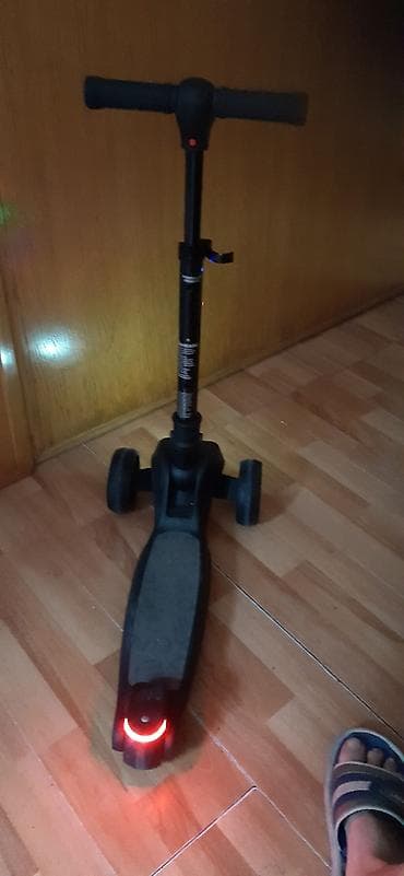 polovni trotineti za decu: JETSON trotinet. Očuvano — 4