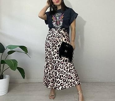 Satenasta duga suknja sa leopard printom. - Materijal: lagan, glatki