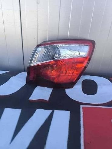 DESNO STOP SVETLO NA ŠASIJI ZA NISSAN QASHQAI + 2 OD 2007. DO 2014 na lalafo.rs DESNO STOP SVETLO NA ŠASIJI ZA NISSAN QASHQAI + 2 OD 2007. DO 2014