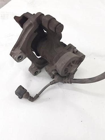 ZADNJA KOCIONA KLESTA ZA VOLKSWAGEN PASSAT B8 - 3Q0615406 | Zadnja