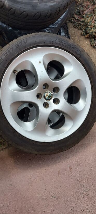 kuciste kljuca opel corsa c: Alfa Romeo 147. Felne suextra ocuvane,sa extra dobrim gumama,feone su — 1