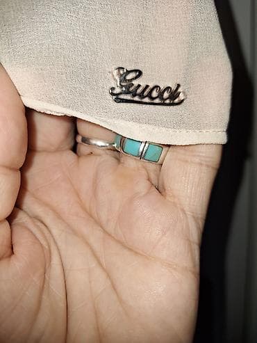 kozmetika i parfemi: Prodaja nove bluze Gucci…cena 1000 din — 3