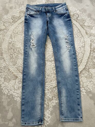 push up pantalone: Broj 30,imaju elastina odgovaraju za m,l — 1