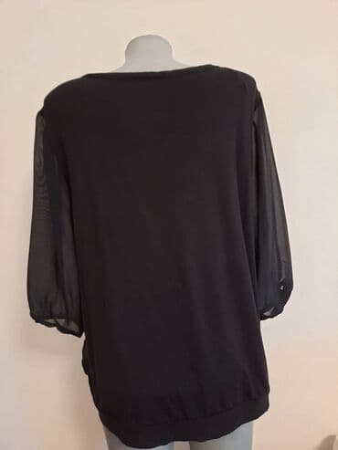 Bluza My Own 46 cena 750 viskoza elastin prednji deo ima preko majice — 2