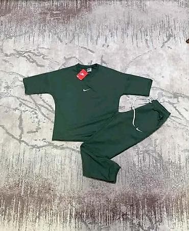 puma deo: Komplet majica 3/4 rukava i donji deo trenerke. - Model: jednobojni — 3