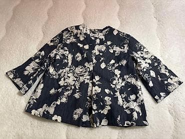 pantalone na ivicu: Potpuno ocuvan sako - buza, kao nov, bez ikakvih ostecenja. Rukavi — 8
