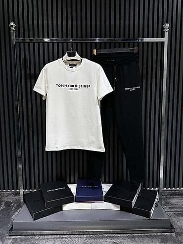 Komplet trenerka+majca
Cena 3400din
S,M,L,XL,XXL
PS✨