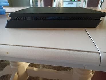 top za grejanje na pelet: Sony PlayStation 4 Slim konzola (crna) - Model: PS4 Slim - Kompaktan — 4