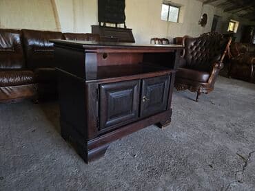 deciji dusek za krevetac: TV komoda od punog drveta, tamno bajcovana - Klasničan dizajn sa — 2