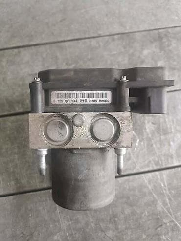 ABS CENTRALA 2.0HDI ZA PEUGEOT EXPERT OD 2007. DO 2016. GOD. | ABS na lalafo.rs ABS CENTRALA 2.0HDI ZA PEUGEOT EXPERT OD 2007. DO 2016. GOD. | ABS