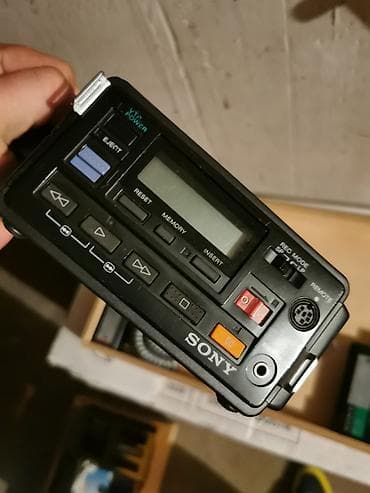 digitalna kamera za decu: Sony Video8 komplet – analogna kamkorder kamera sa opremom - Model — 2